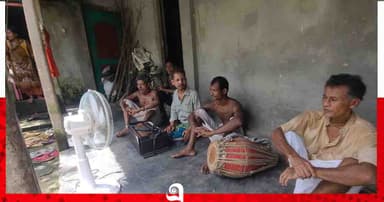 দাফনের জায়গা নিয়ে বিরোধ, উঠানেই শেষ ঠিকানা