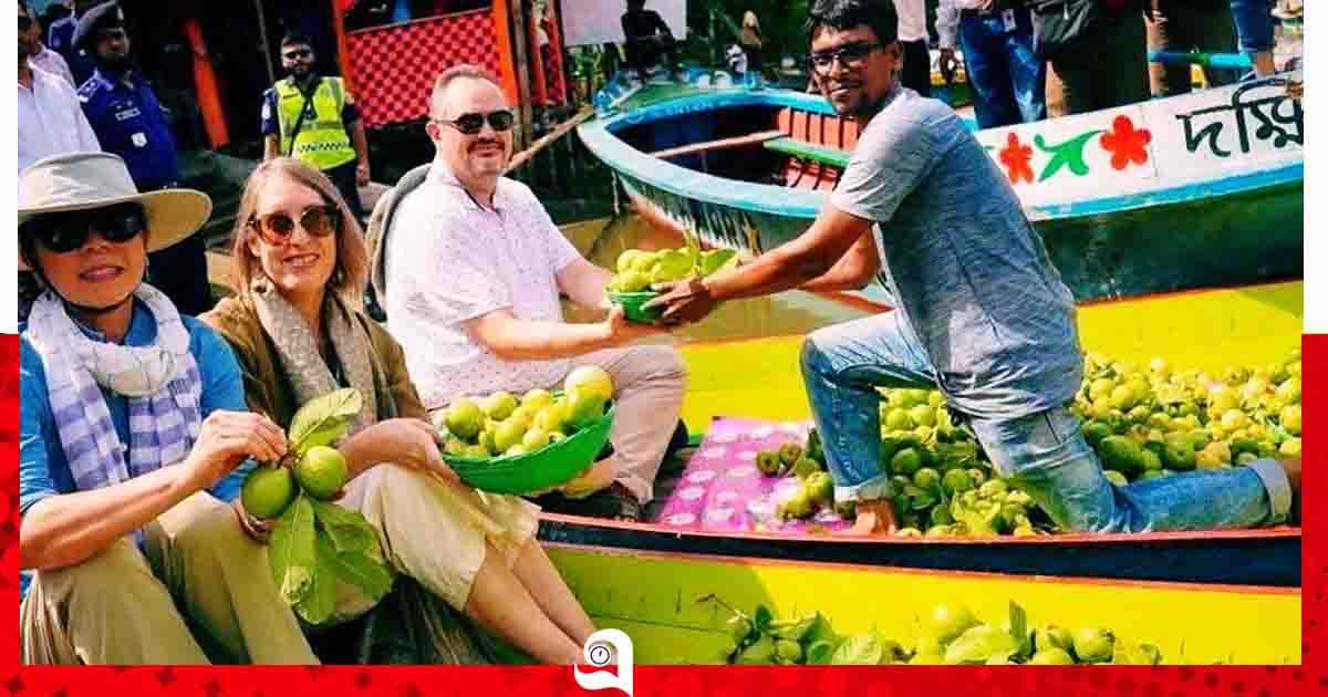 ভীমরুলীর ভাসমান হাটের সৌন্দর্যে মুগ্ধ মার্কিন রাষ্ট্রদূত ক্রিস্টেনসেন