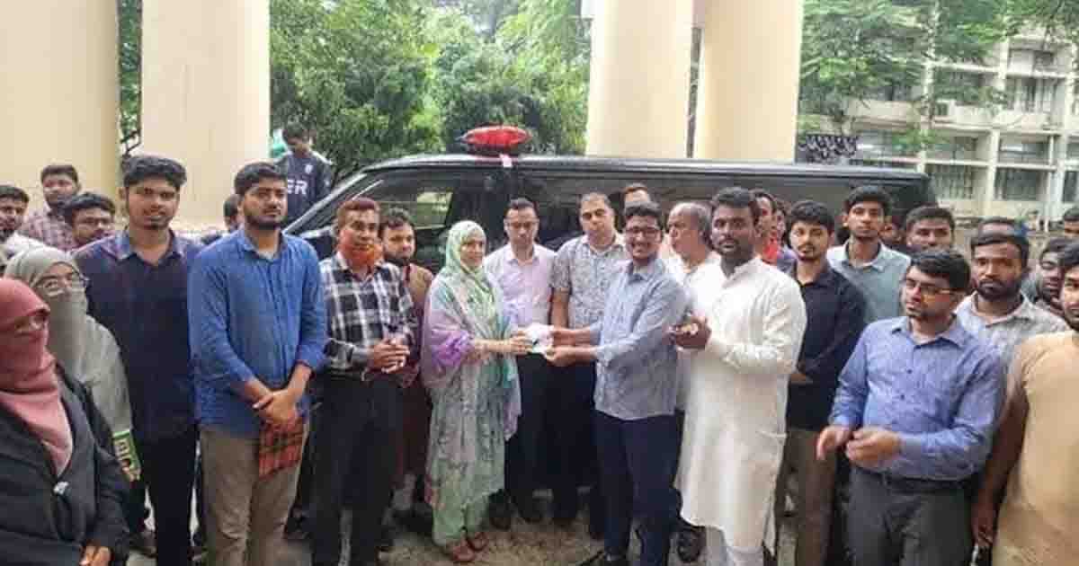 জরুরি স্বাস্থ‍্যসেবায় শিক্ষার্থীদের জন্য জকসুর অ্যাম্বুলেন্স উপহার