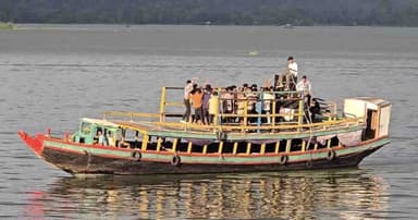 কাপ্তাই হ্রদে ‘শব্দসন্ত্রাস’ ঠেকাতে অভিযান