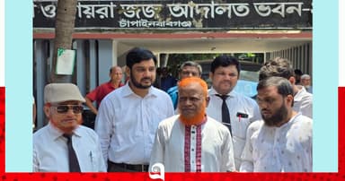 চাঁপাইনবাবগঞ্জে এজলাস ও খাসকামরা ভাঙচুরের ঘটনাস্থল পরিদর্শন এমপির