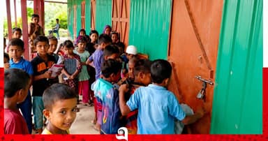 দিনভর তালাবদ্ধ স্কুল, এমনকি উত্তোলন হয়নি জাতীয় পতাকাও