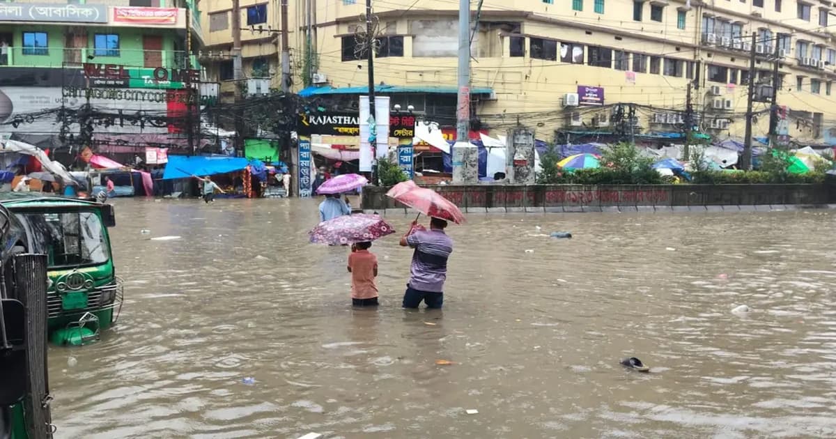 আবারও জলজটে স্থবির চট্টগ্রাম
