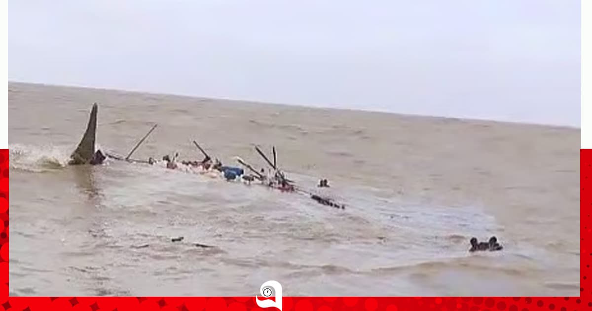 সাগরে ভাসমান ৮ জন উদ্ধার, এখনও নিখোঁজ ৫ জন