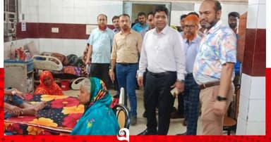 যশোর জেনারেল হাসপাতালে যুগ্ম সচিবের আকস্মিক পরিদর্শন