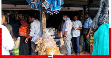 নীলফামারীতে নিষিদ্ধ পলিথিনবিরোধী অভিযান, জরিমানা