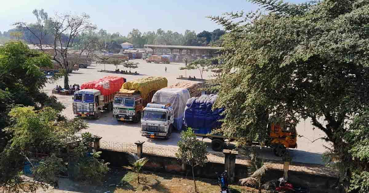 অপার সম্ভাবনার বুড়িমারী স্থলবন্দর ভুগছে সংকটে