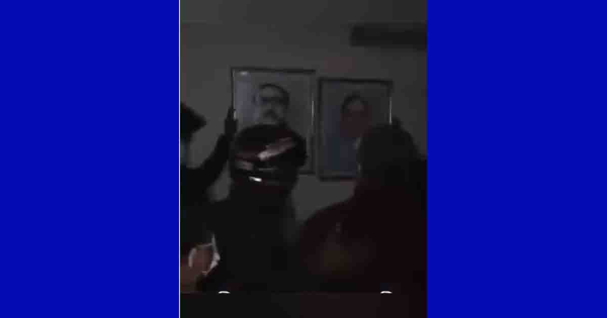 শরীয়তপুরে স্লোগান দিয়ে আ. লীগ কার্যালয় চালু