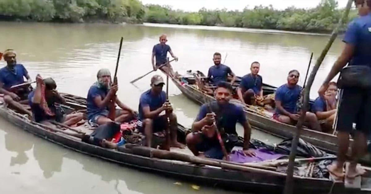 বঙ্গোপসাগর থেকে ২০ জেলেকে অপহরণ