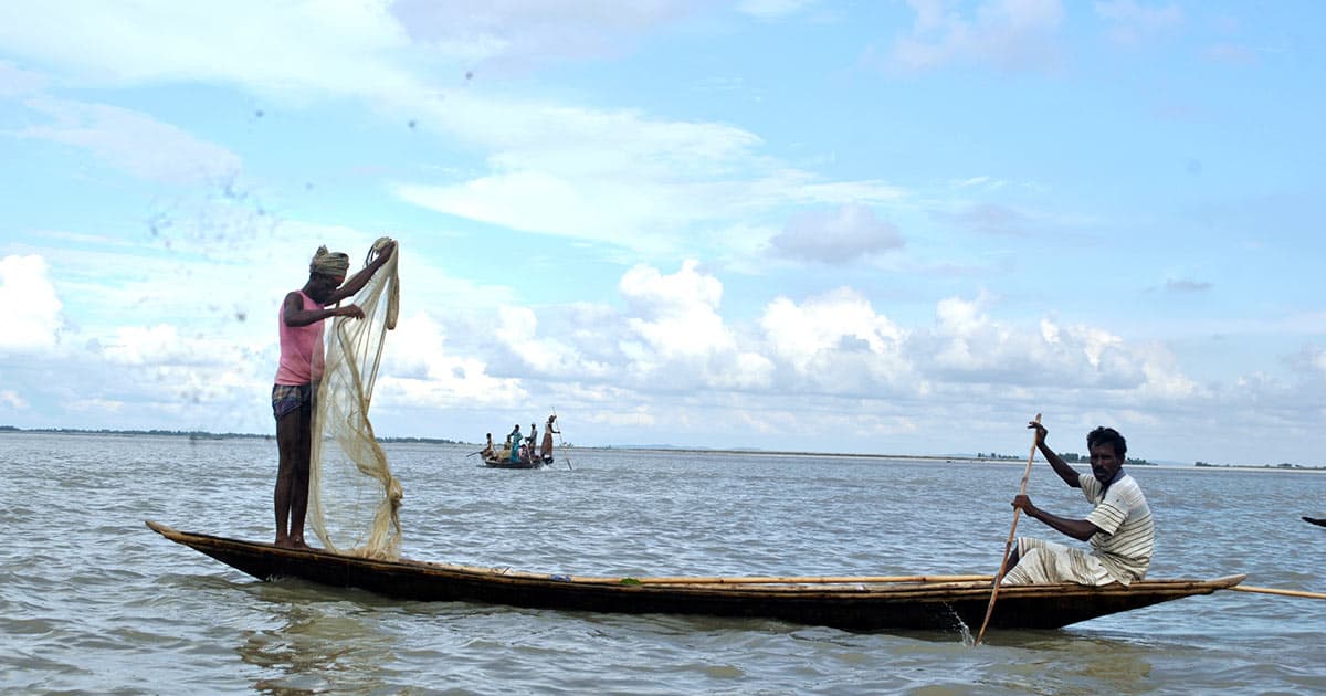 ব্রহ্মপুত্রের বুকে জেলেদের সংগ্রাম