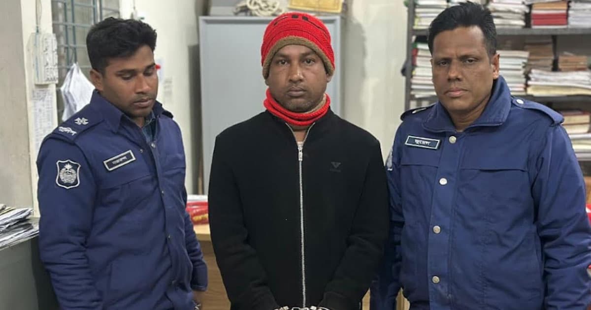 শেরপুর থানা থেকে লুট হওয়া শর্টগান উদ্ধার, আটক ১