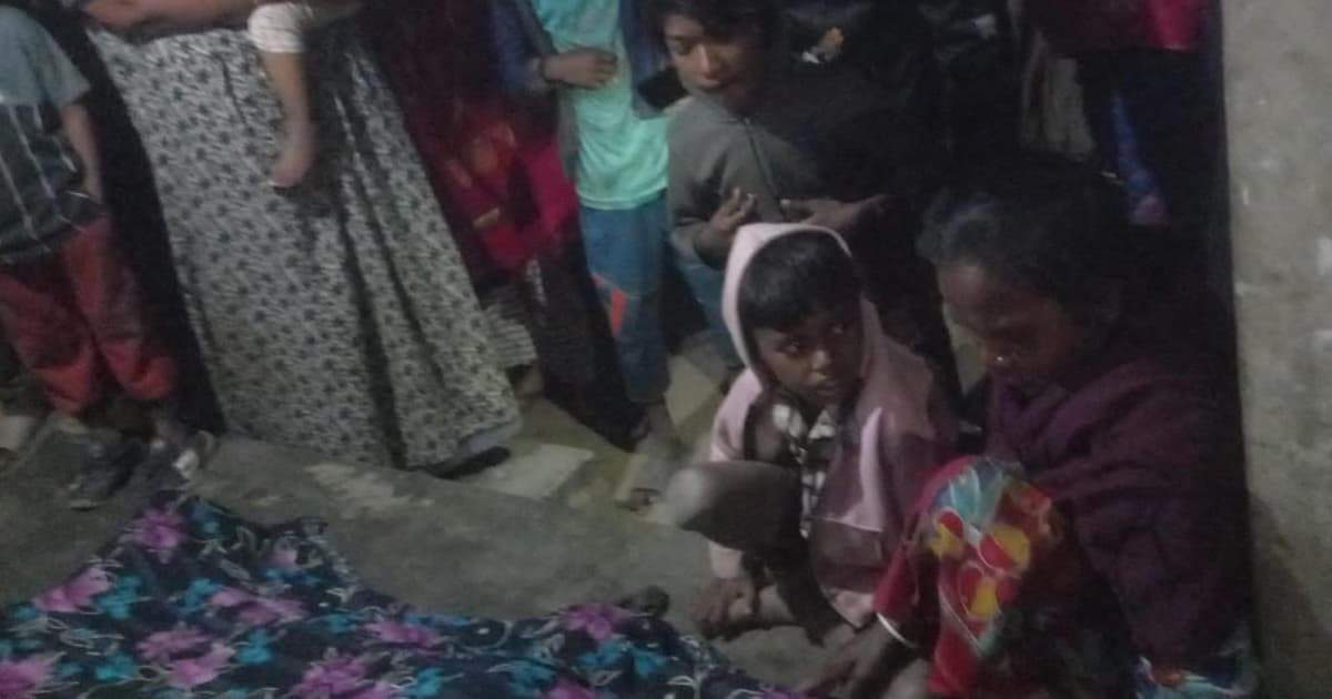 জীবননগরের আলমসাধু উল্টে নিহত ১ আহত ১৫