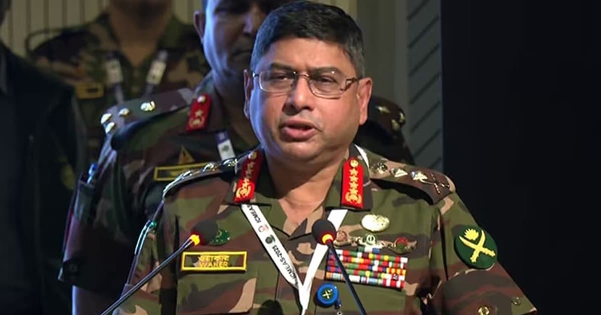 নতুন সরকার যখন বলবে তখনই ব্যারাকে ফিরবে সেনাবাহিনী: সেনাপ্রধান