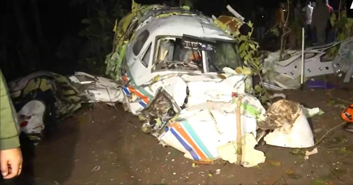 ভারতের ঝাড়খণ্ডে এয়ার অ্যাম্বুলেন্স বিধ্বস্ত, নিহত ৭
