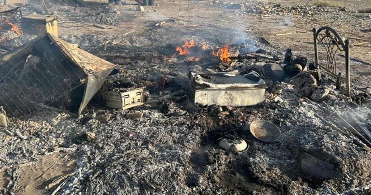 পাকিস্তানে সশস্ত্র হামলায় ৬ জন নিহত