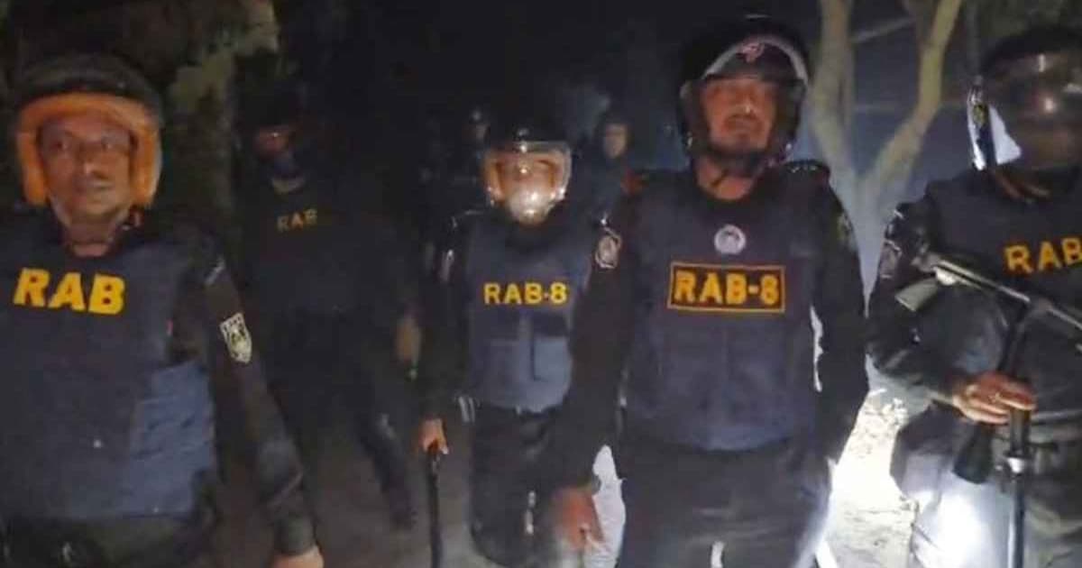 মাদারীপুরে দুই পক্ষের সংঘর্ষ, একাধিক ককটেল বিস্ফোরণে আহত ৩