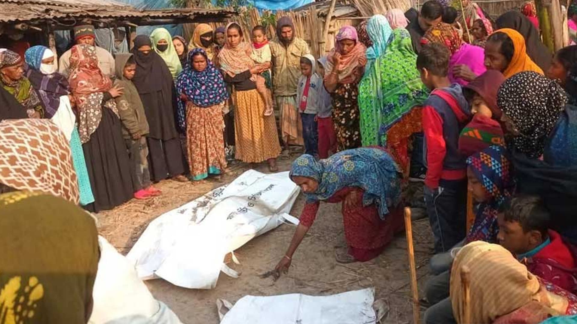 নাটোরে বসতবাড়িতে আগুন লেগে মা-মেয়ের মৃত্যু