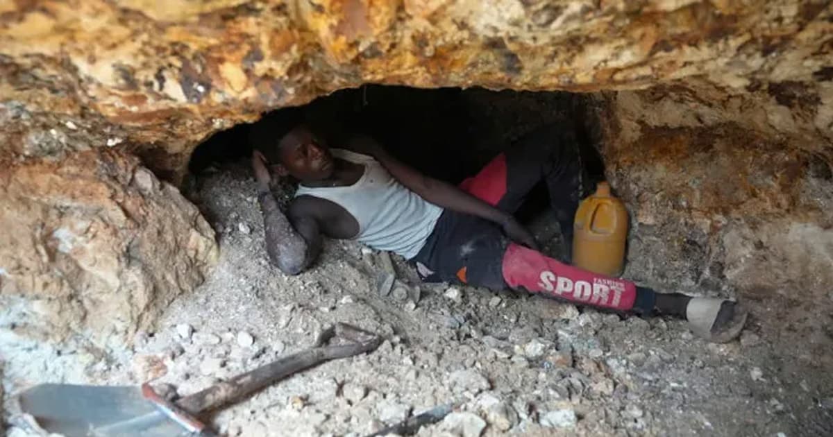 নাইজেরিয়ার খনিতে বিষক্রিয়ায় ৩৭ জনের মৃত্যু