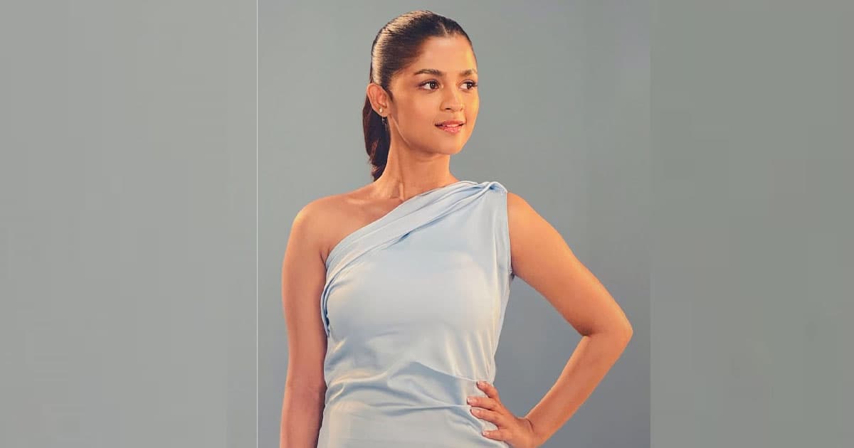 ‘সফট গার্ল এরা’ সাদিয়া আয়মান