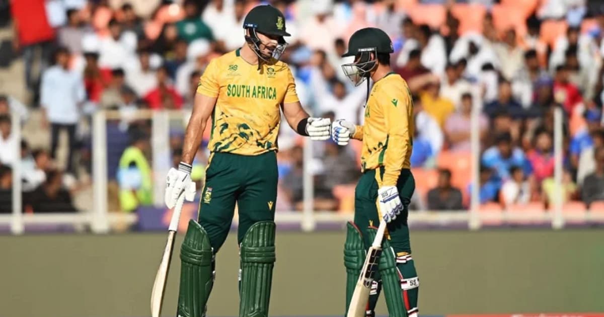 ওয়েস্ট ইন্ডিজকে হারিয়ে সেমির পথে প্রোটিয়ারা