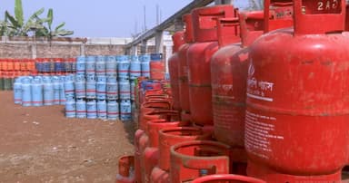 গাইবান্ধায়  বেশি দামে গ্যাস বিক্রির অভিযোগ