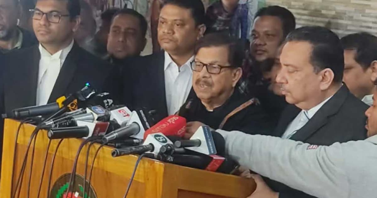 আপিলে প্রার্থিতা ফিরে পেলেন মান্না