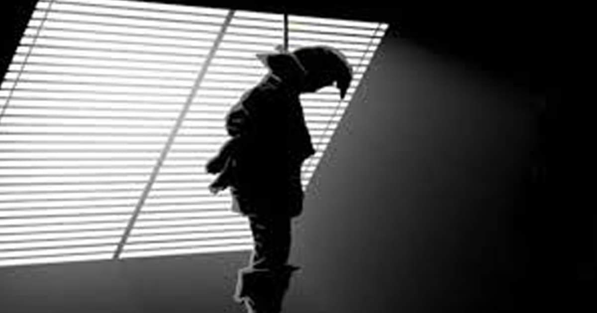 মাদ্রাসার টয়লেট থেকে শিক্ষার্থীর ঝুলন্ত মরদেহ উদ্ধার