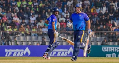 সিলেটকে উড়িয়ে শীর্ষে চট্টগ্রাম