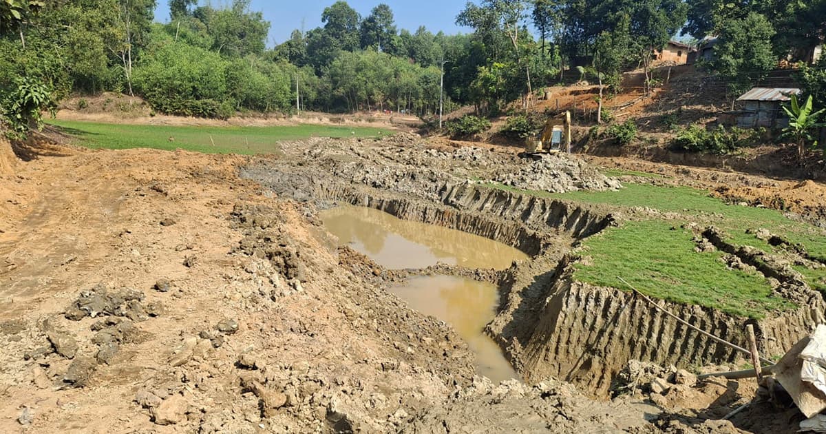 ফটিকছড়িতে জমির শ্রেণী পরিবর্তনের অভিযোগে এক ব্যক্তিকে অর্থদন্ড