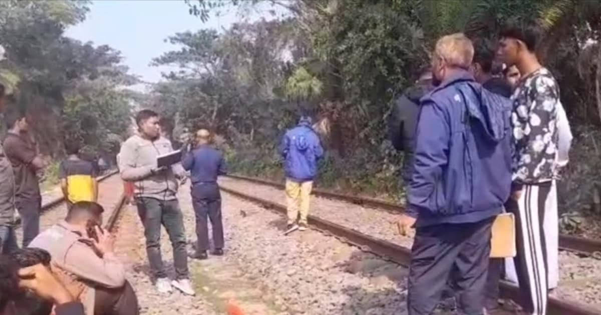 চুয়াডাঙ্গায় রেললাইন থেকে যুবকের মরদেহ উদ্ধার