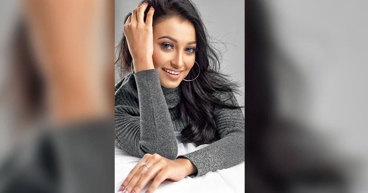 শীতার্তদের পাশে মানবিক রাজ রিপা