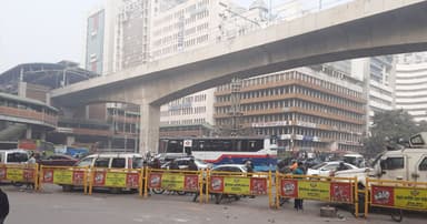 রণক্ষেত্র কারওয়ান বাজার, পুলিশের শক্ত অবস্থান