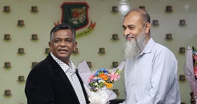 নাজমুলকে অব্যাহতি, অর্থ কমিটির দায়িত্বে আমিনুল