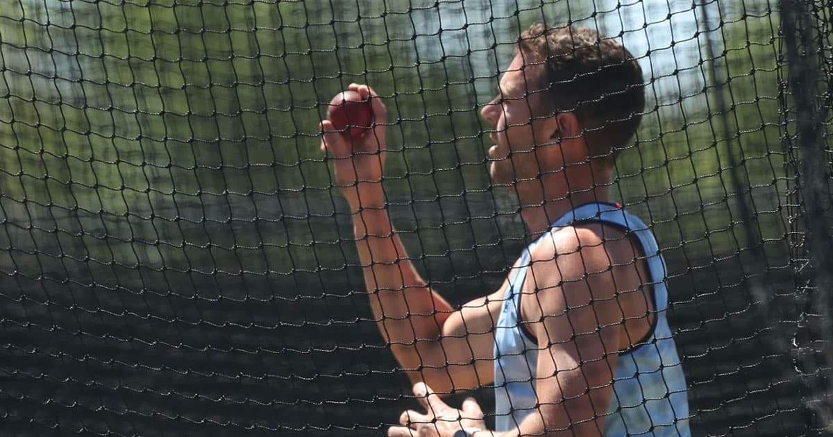 বিশ্বকাপে ফিরতে আশাবাদী জশ হ্যাজলউড