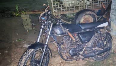 বরিশালে ট্রাকচাপায় প্রাণ গেল ২ যুবকের