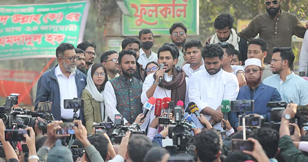 চাঁদাবাজ ও সন্ত্রাসীদের প্রতিহতে ব্যালট বিপ্লব আবশ্যক: আসিফ মাহমুদ