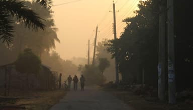 প্রবল শীতে কাঁপছে চুয়াডাঙ্গা
