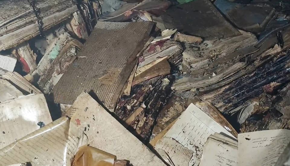 যশোর ভূমি রেজিস্ট্রি কার্যালয়ে আগুন, ২০০ বছরের পুরোনো দলিল ক্ষতিগ্রস্ত