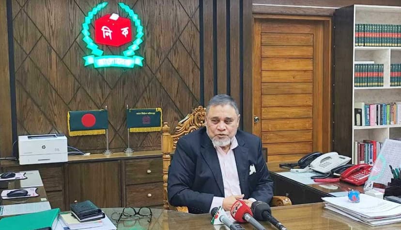 পরিবেশ সন্তোষজনক, অবাধ-সুষ্ঠু নির্বাচন করতে পারব: সিইসি