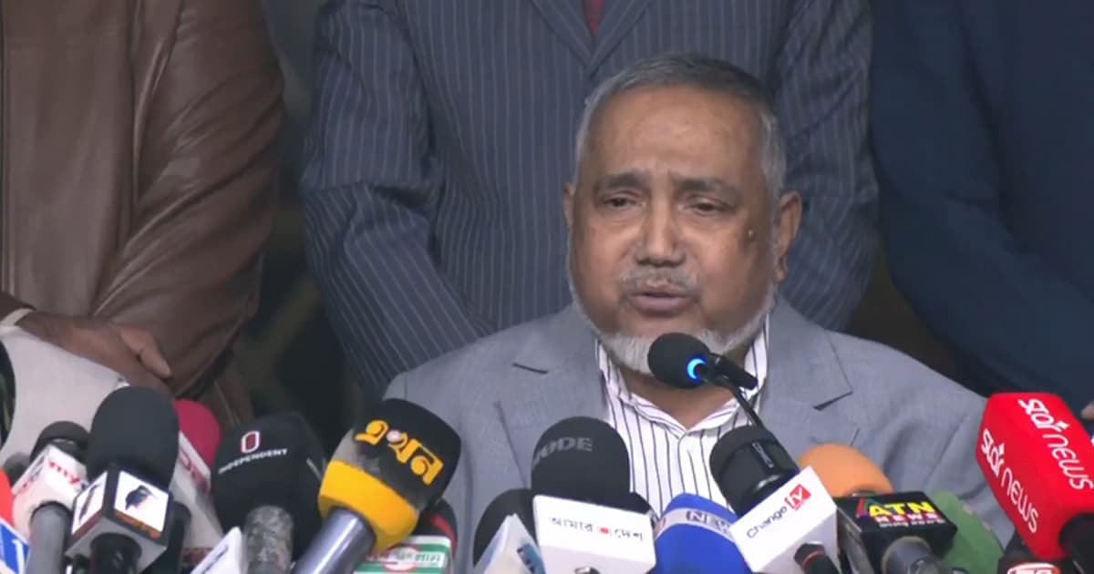 প্রশাসন একটি নির্দিষ্ট রাজনৈতিক দলের দিকে ঝুঁকে পড়ছে: ডা. তাহের