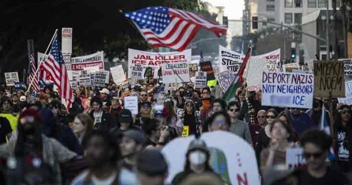 বিক্ষোভে উত্তাল যুক্তরাষ্ট্র