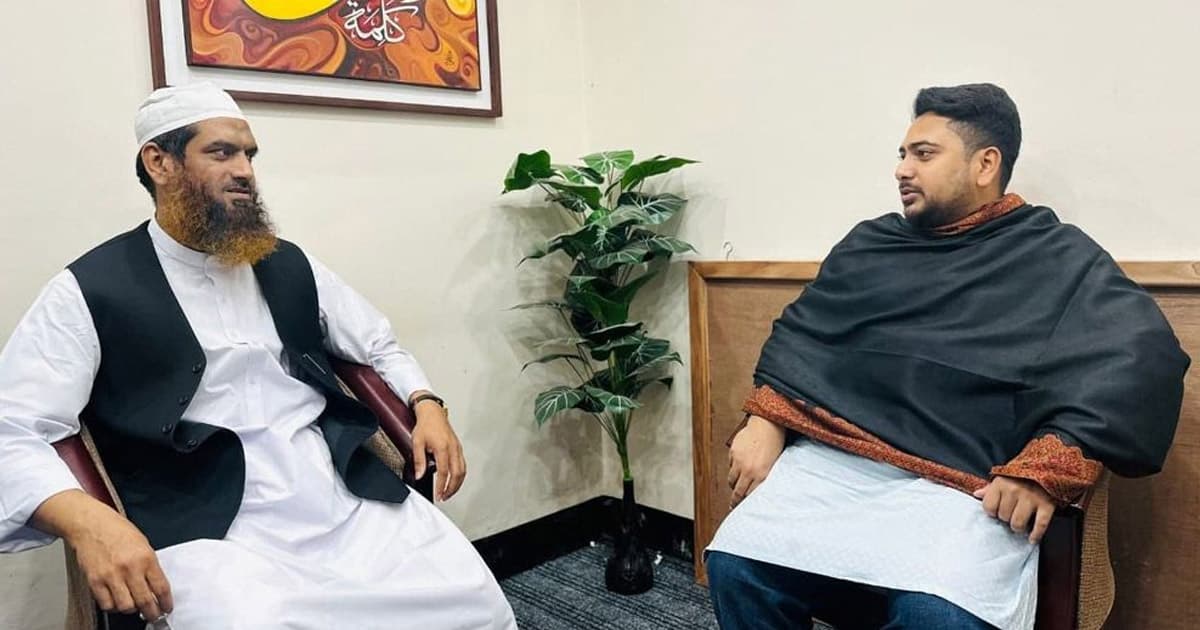 মামুনুল হক ও নাহিদ ইসলামের বৈঠক