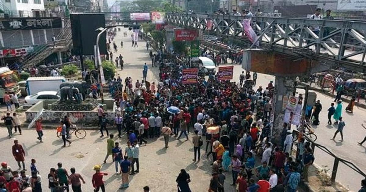 সায়েন্সল্যাব অভিমুখে শিক্ষার্থীরা