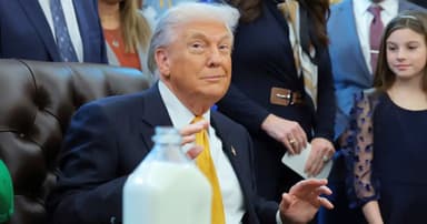 ইরানে বিক্ষোভকারীদের হত্যা-মৃত্যুদণ্ড বন্ধ হয়েছে: ট্রাম্প