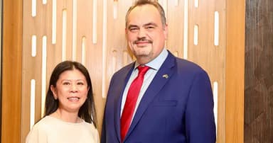 ঢাকায় পৌঁছালেন ১৯তম মার্কিন রাষ্ট্রদূত