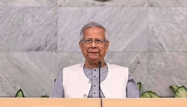 বাণিজ্যমেলা শুরু; পারস্পরিক সহযোগিতার আহ্বান প্রধান উপদেষ্টার