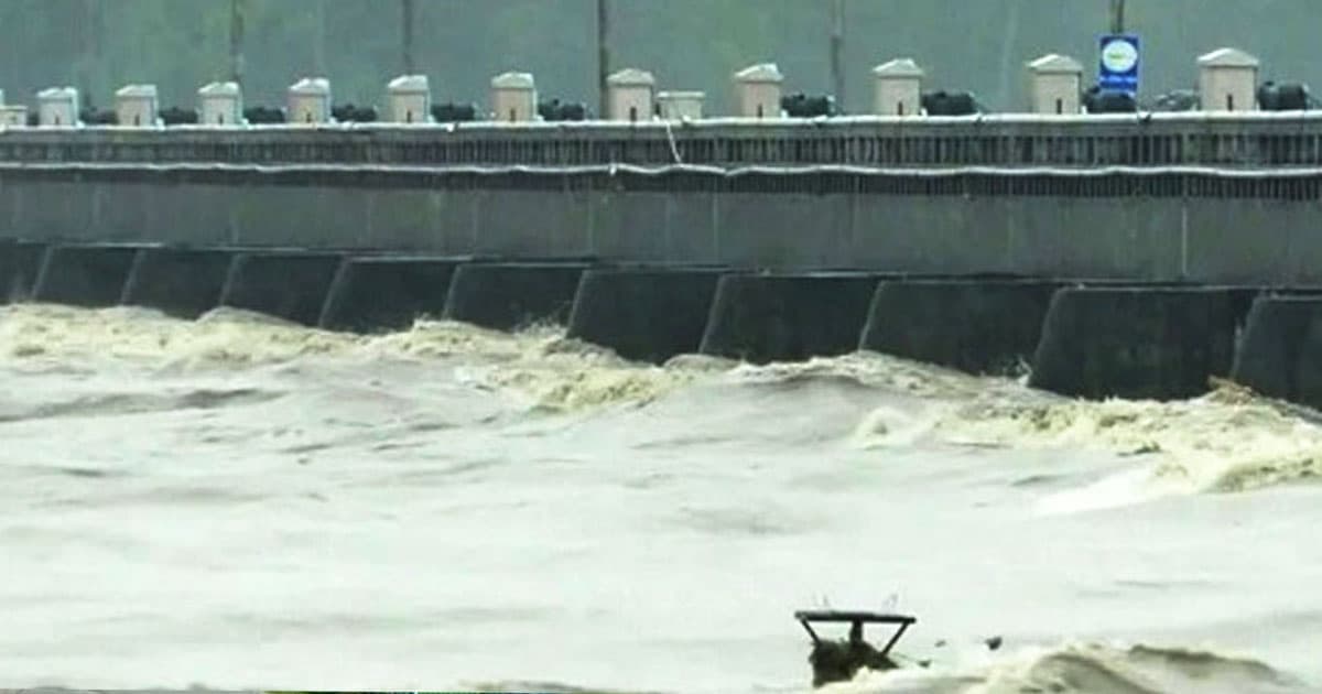বাড়ছে তিস্তার পানি, বিপৎসীমা অতিক্রমের শঙ্কা