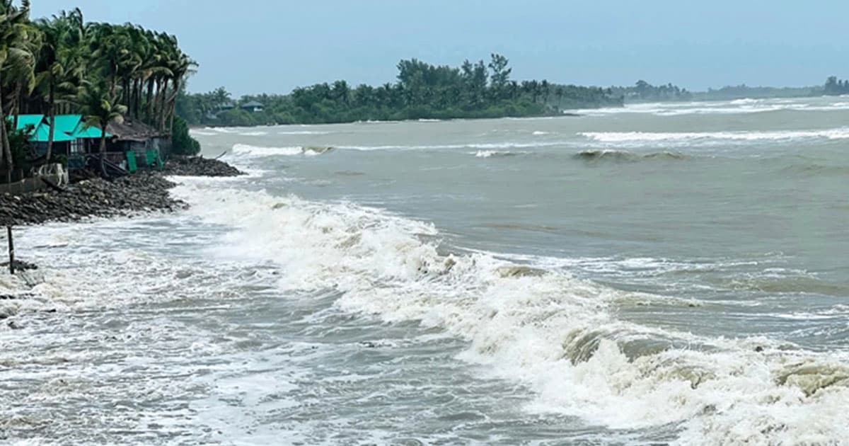 উত্তাল সাগর, প্লাবিত সেন্টমার্টিনের নিম্নাঞ্চল