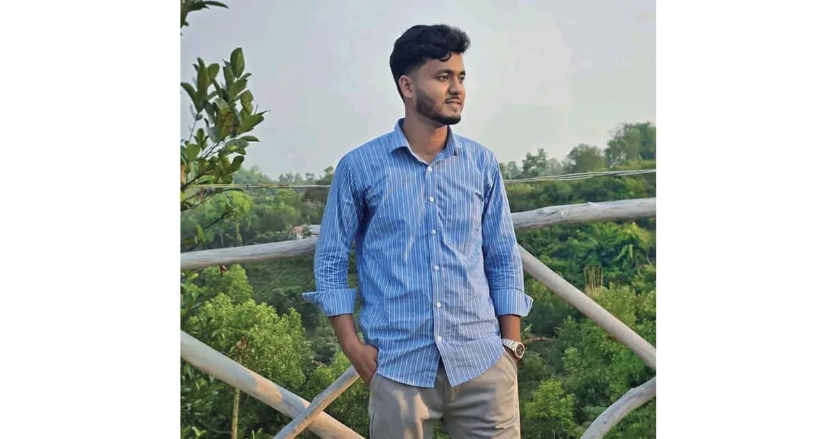 চাকরির পরীক্ষা শেষে বাড়ি ফেরা হলো না রাজনের