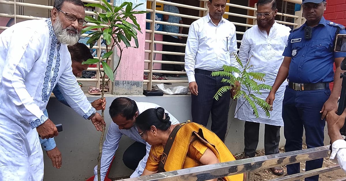 জাতীয় প্রাথমিক শিক্ষা পদক-২০২৬ উপলক্ষে বৃক্ষরোপণ কর্মসূচি